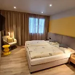 Lorenzi Bed & Breakfast