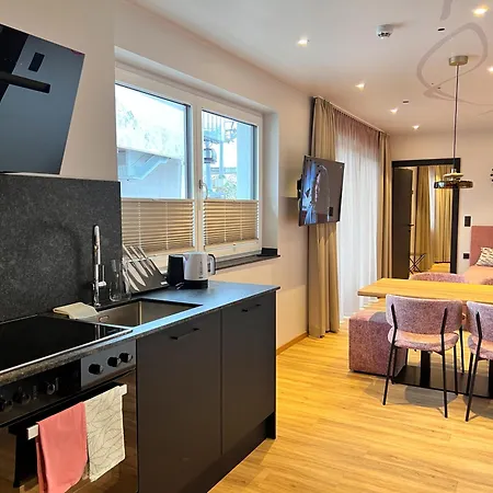 Lorenzi Bed & Breakfast